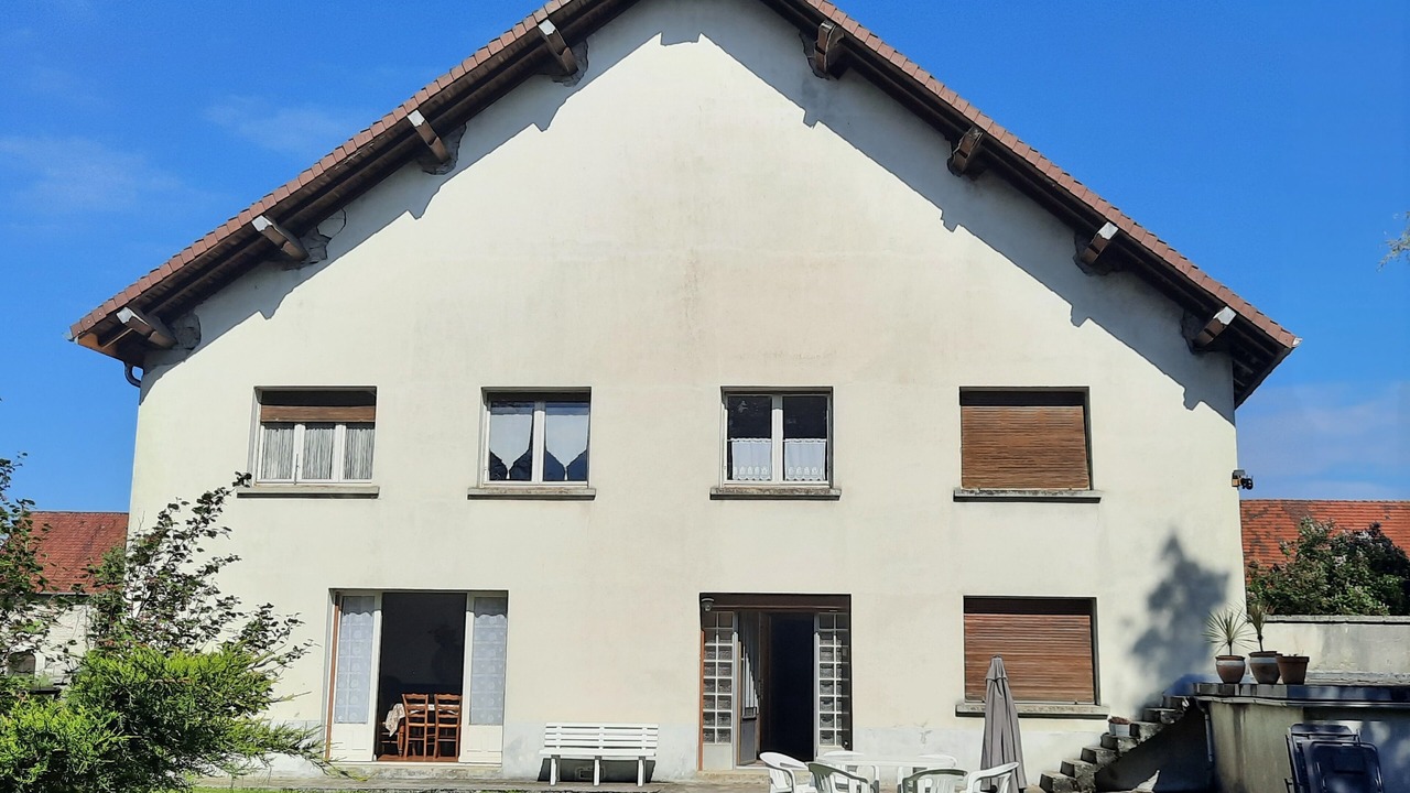 Photo of Outdoor in Publy