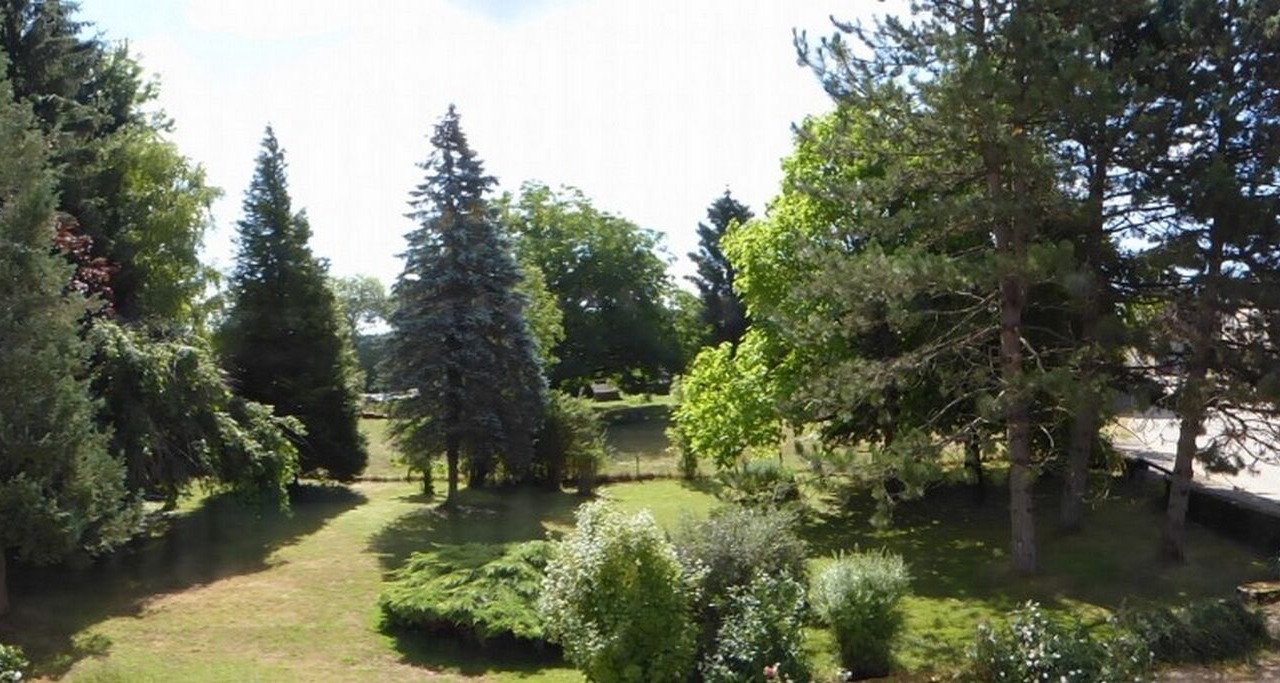 Photo of Outdoor in Publy