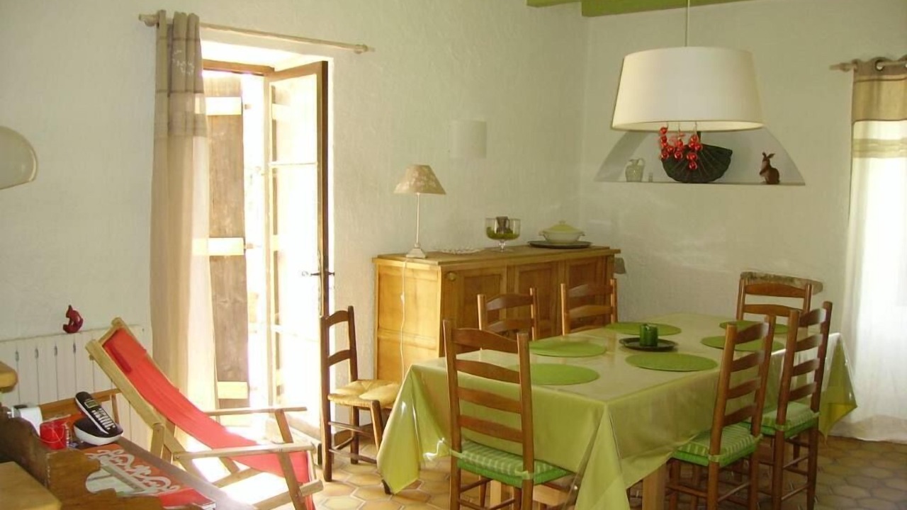 Photo of Livingroom in Lachapelle-sous-Aubenas