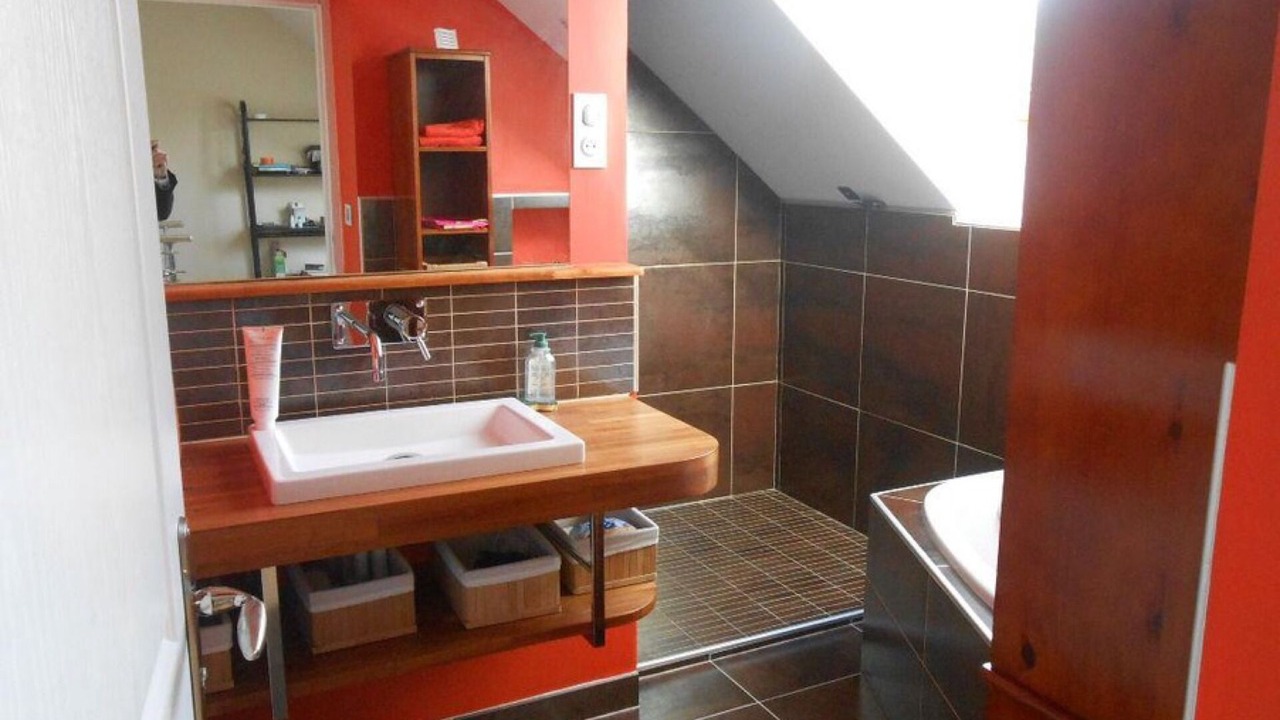 Photo of Bathroom in Creuzier-le-Vieux