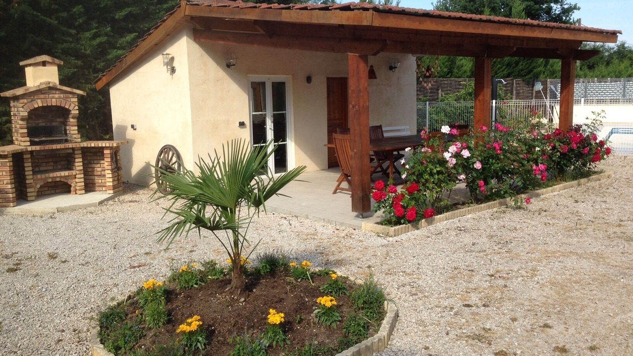 Photo of Outdoor in Montjay