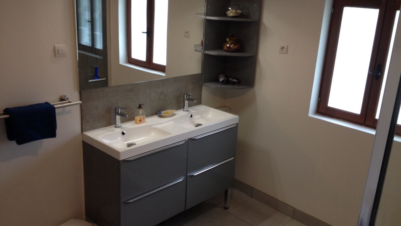 Photo of Bathroom in Montjay