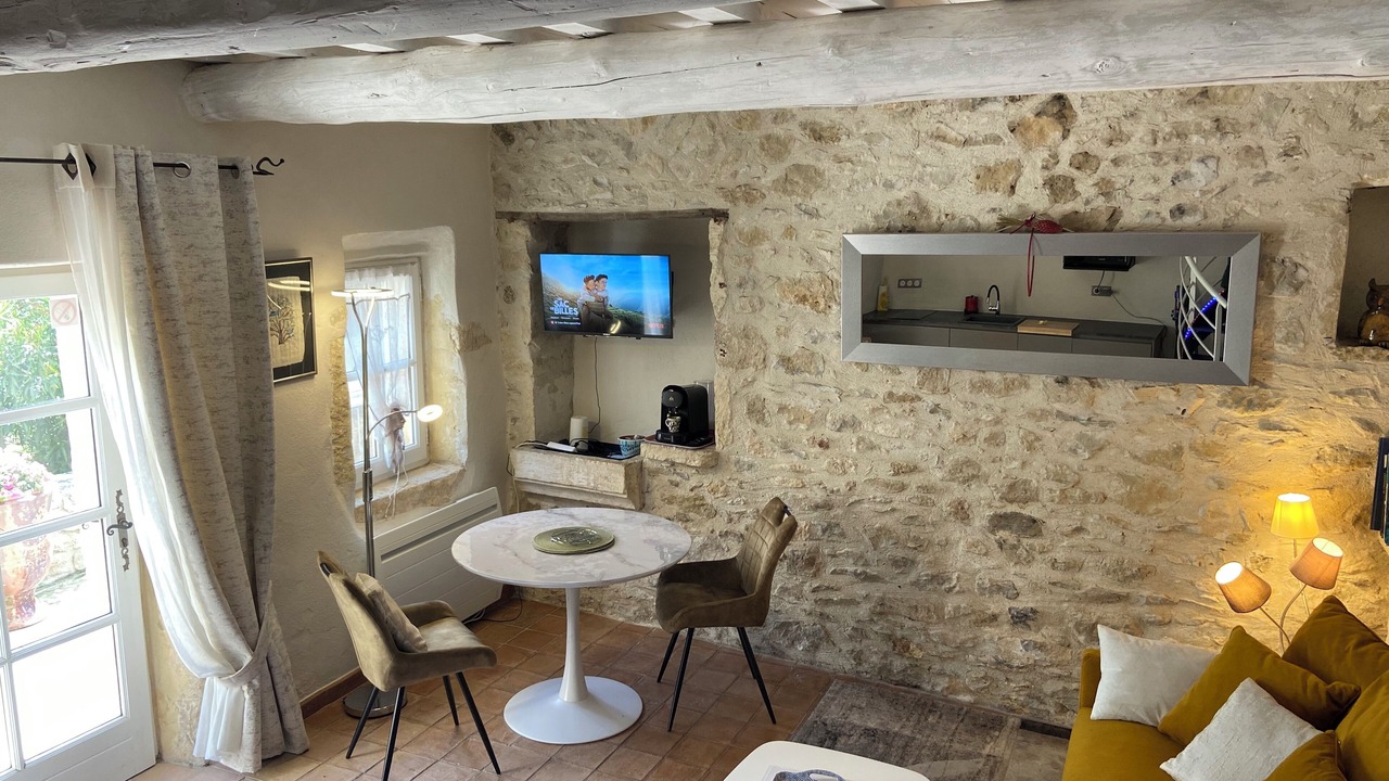 Photo of Livingroom in La Garde-Adhemar