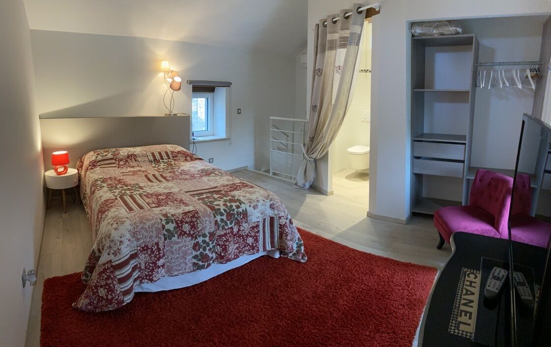 Photo of Bedroom in La Garde-Adhemar