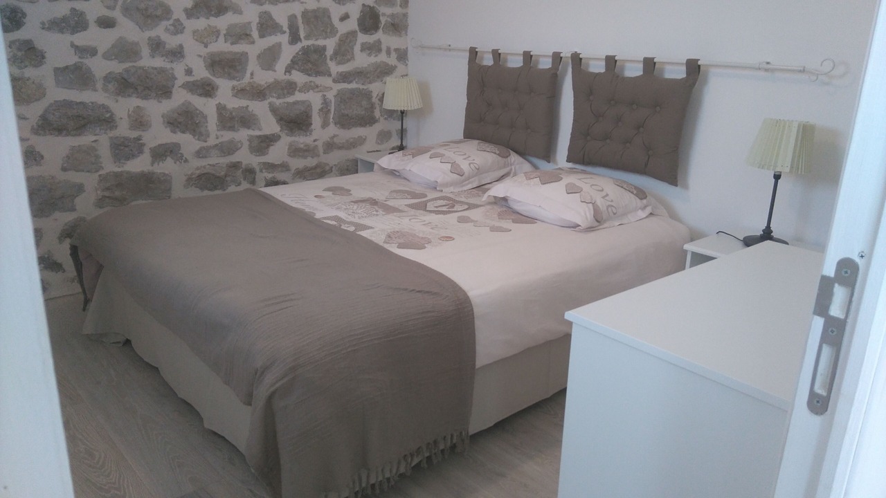 Photo of Bedroom in Villeneuve-de-Berg