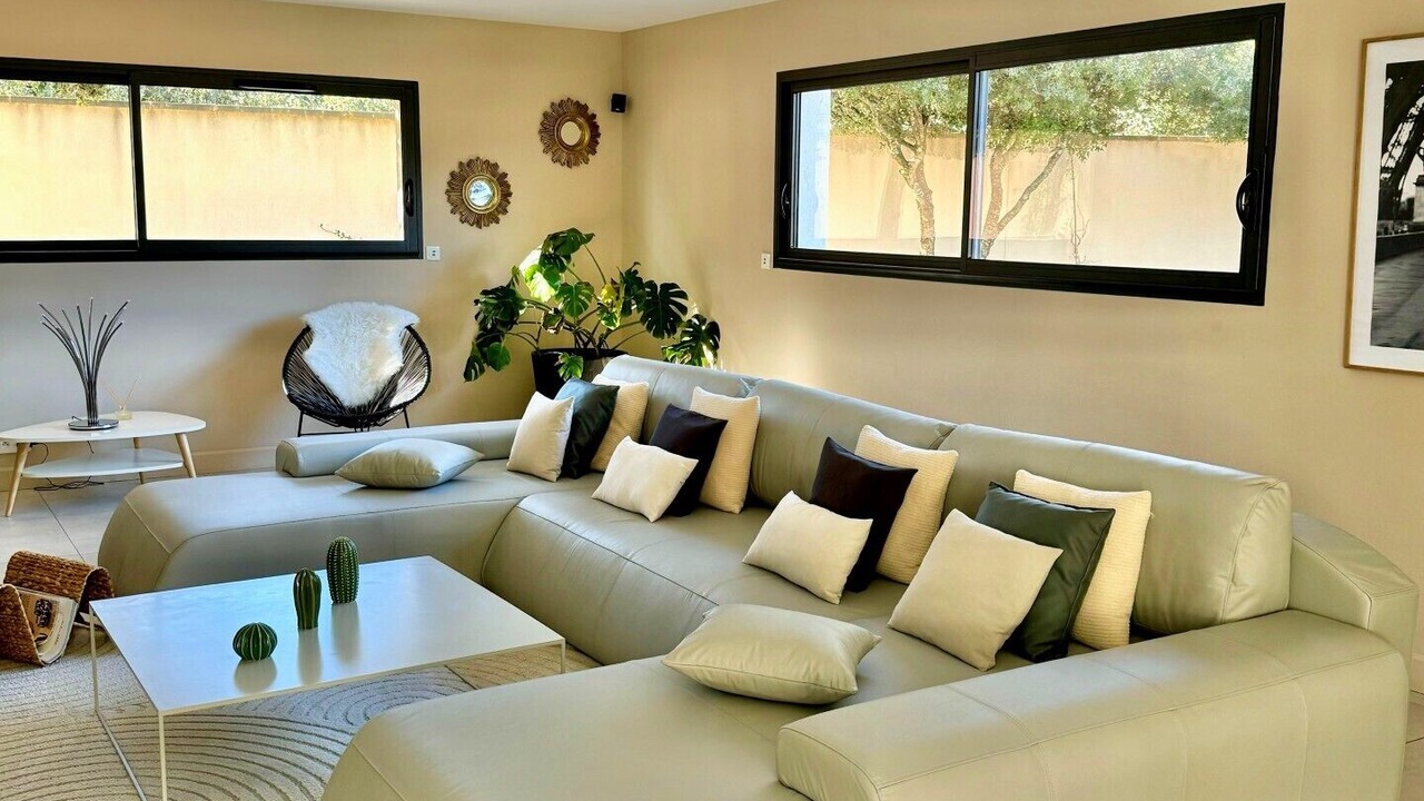 Photo of Livingroom in Chamaret
