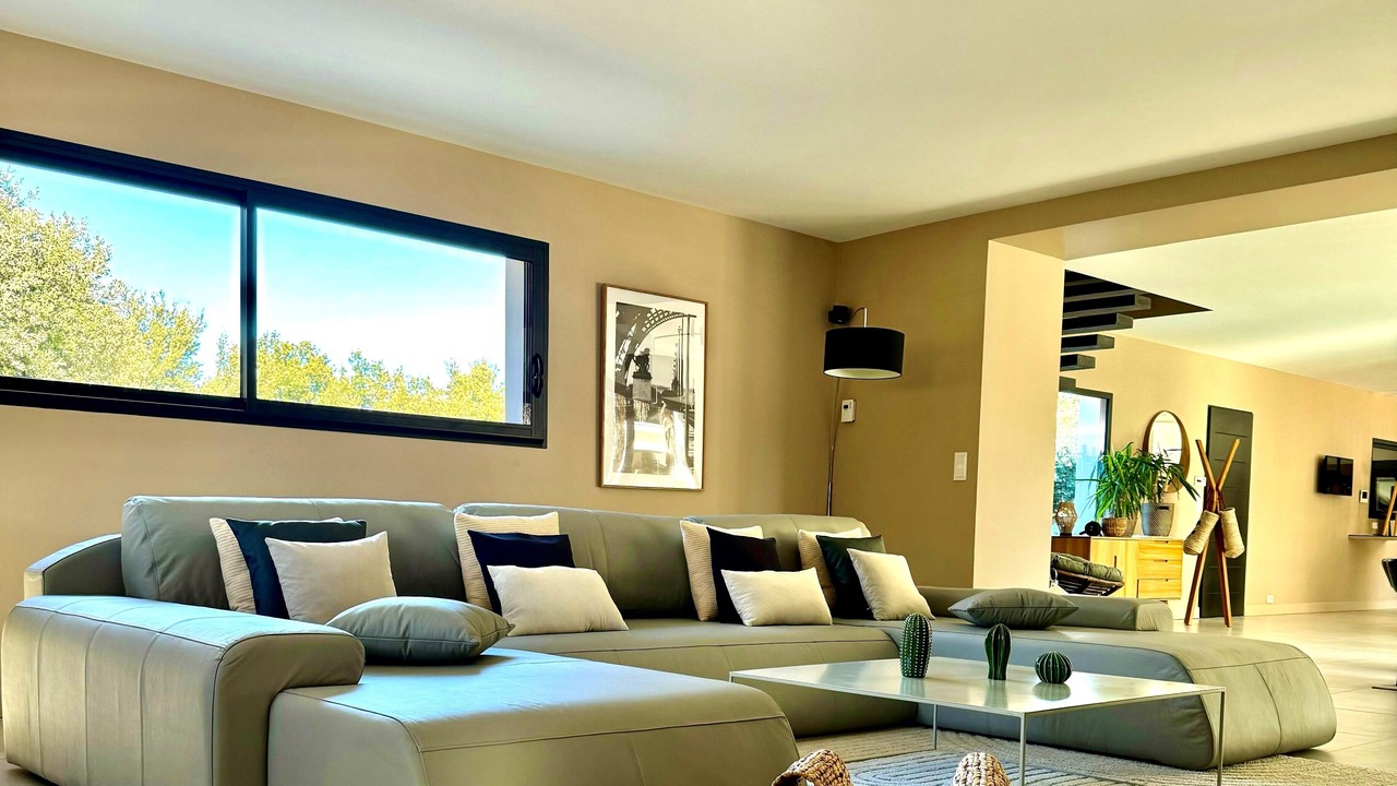 Photo of Livingroom in Chamaret