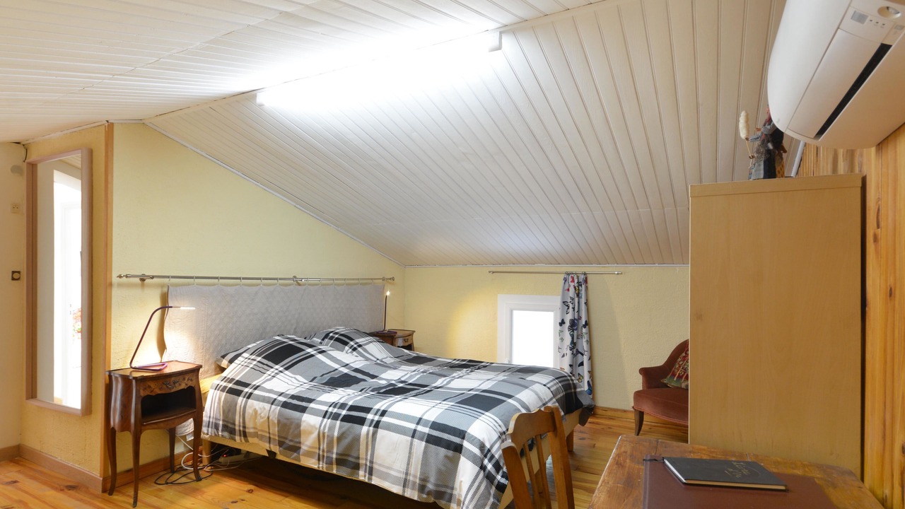 Photo of Bedroom in Beaumes-de-Venise