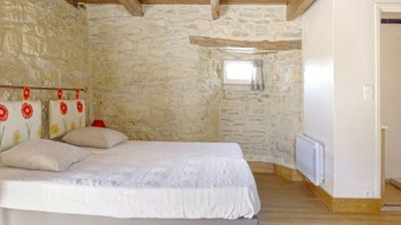 Photo of Bedroom in Castelnau-de-Mandailles