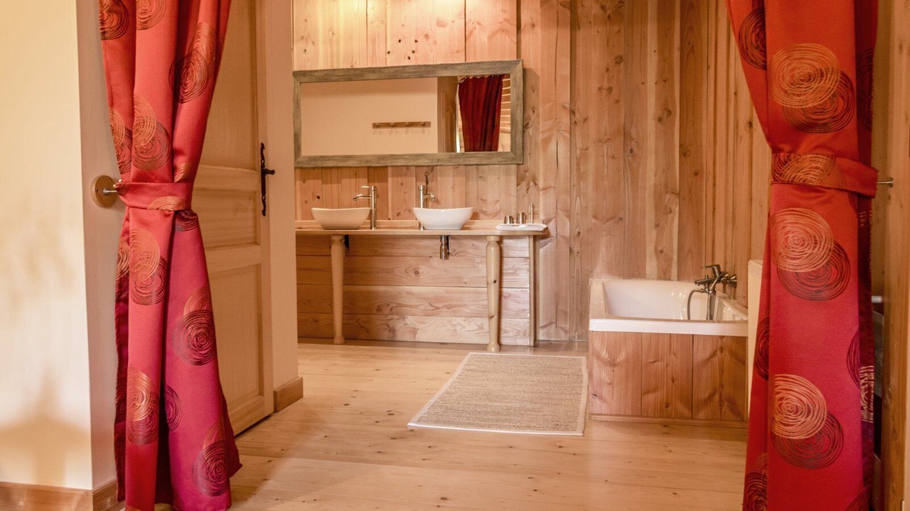Photo of Bathroom in Le Clerjus