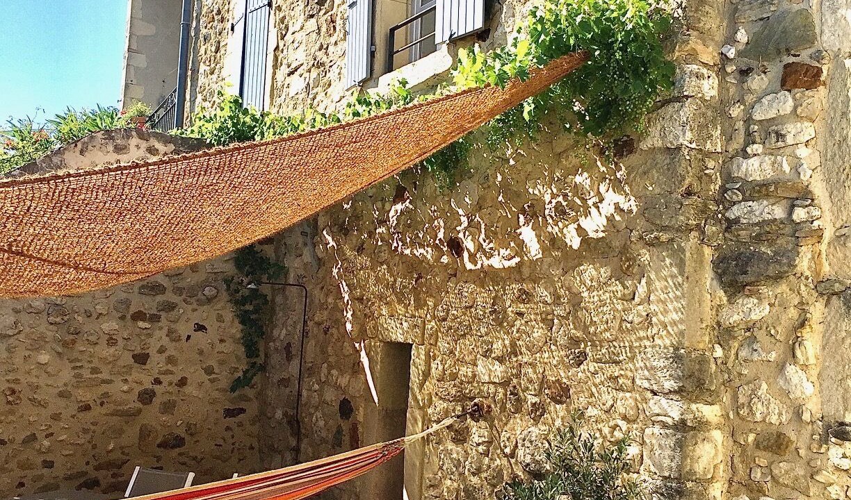 Photo of Patio Balcony in Valaurie