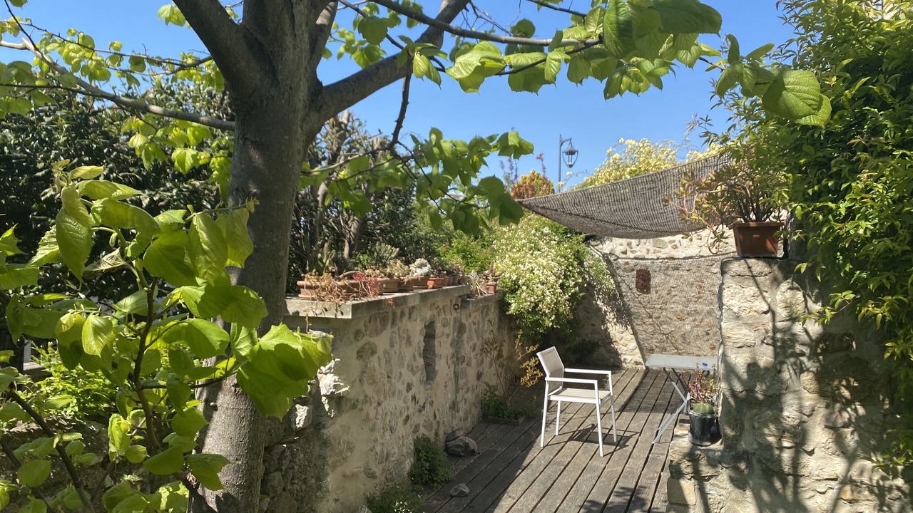 Photo of Patio Balcony in Valaurie