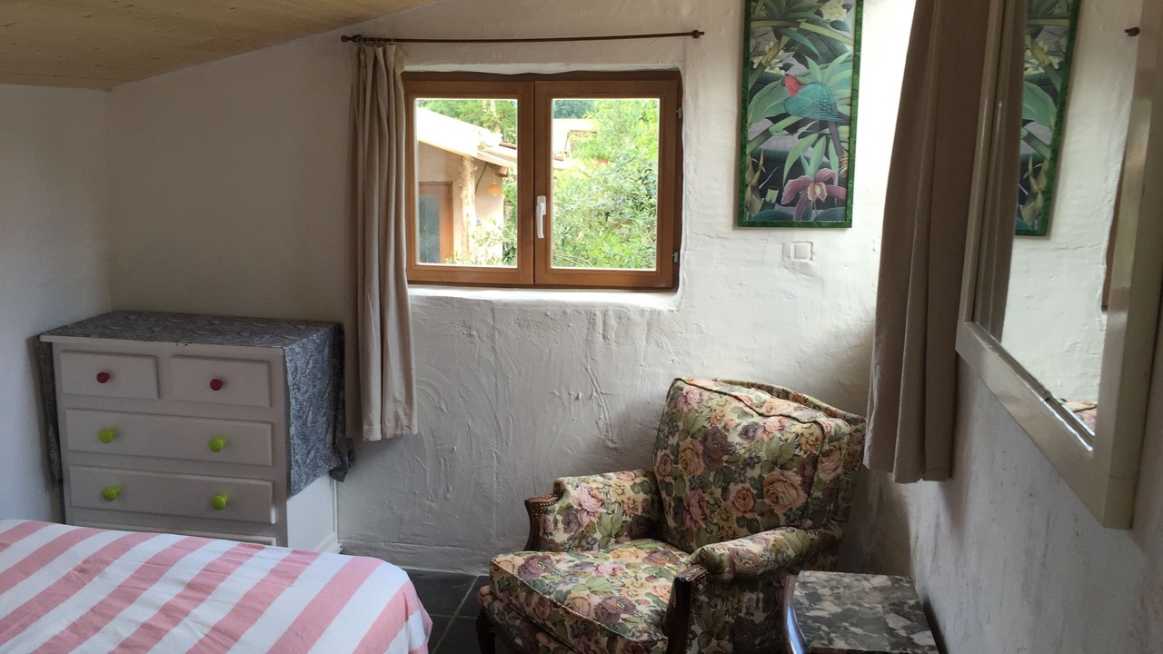 Photo of Bedroom in Montpont-en-Bresse