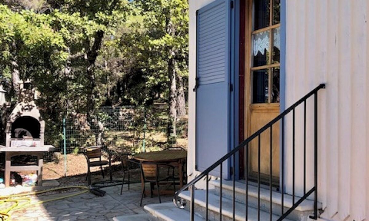 Photo of Patio Balcony in Malemort-du-Comtat