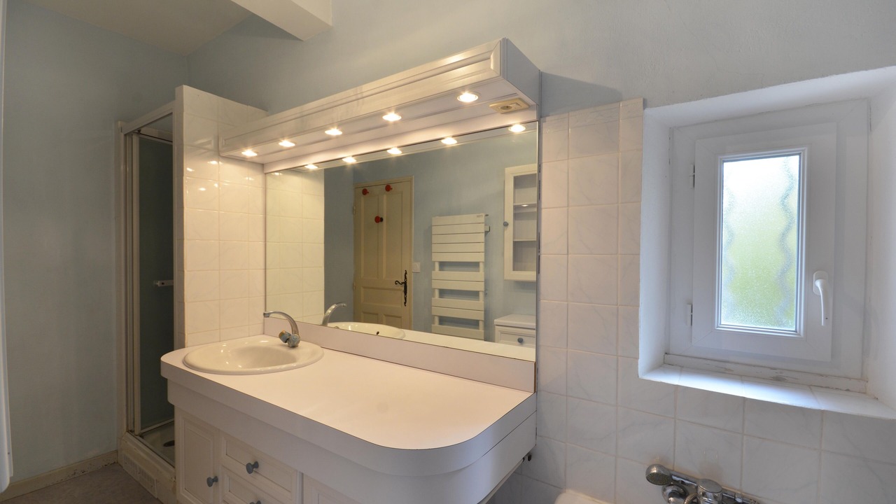 Photo of Bathroom in Sablet