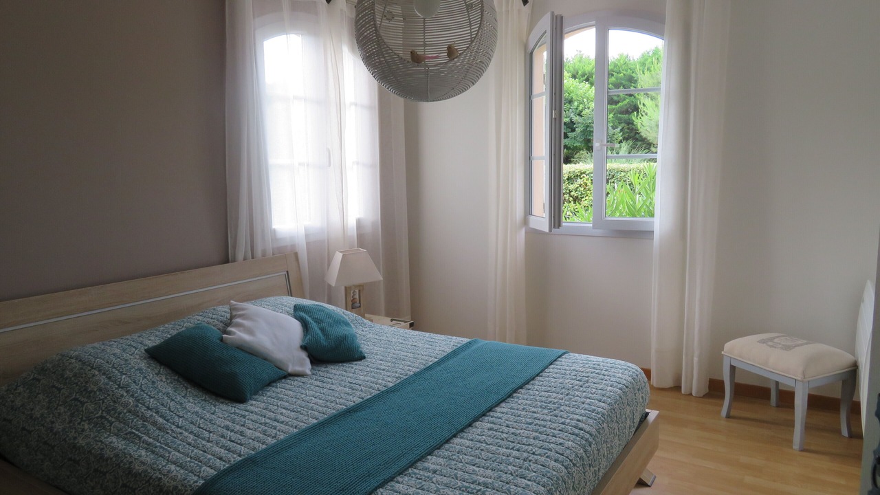 Photo of Bedroom in Entrechaux