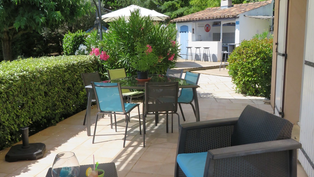 Photo of Outdoor in Entrechaux
