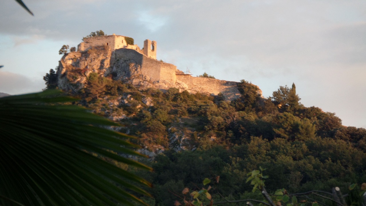 Photo of Others in Entrechaux