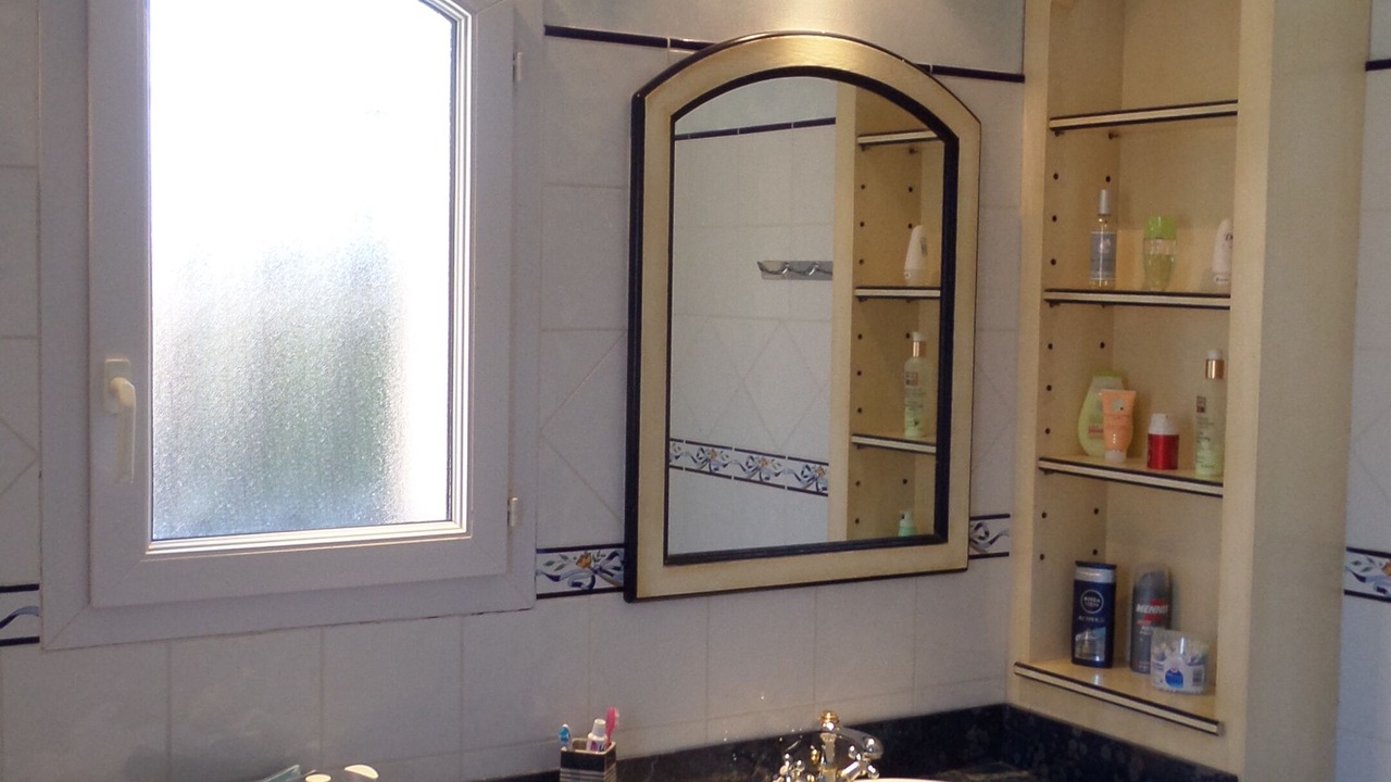 Photo of Bathroom in Entrechaux
