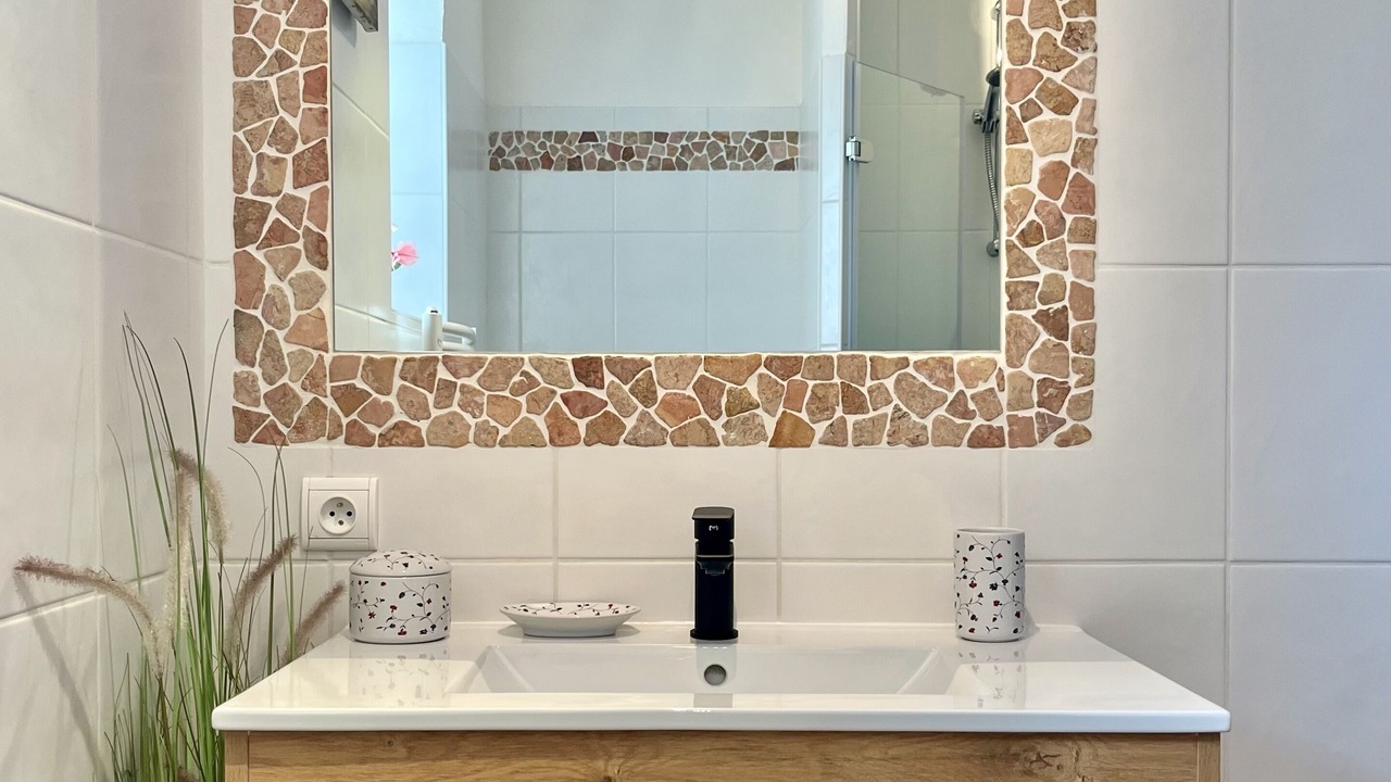 Photo of Bathroom in Belleroche