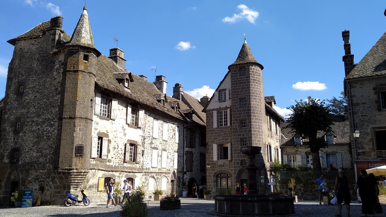 Photo of Others in Saint-Jacques-des-Blats