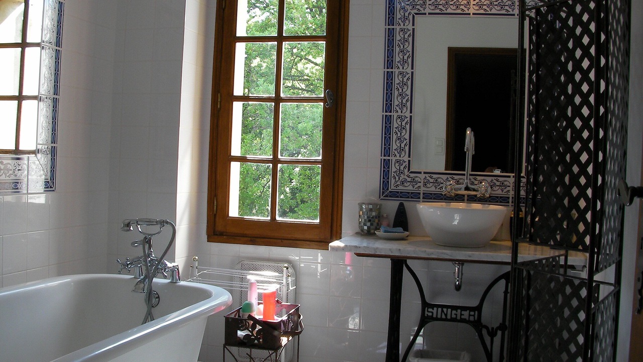 Photo of Bathroom in Malaucene