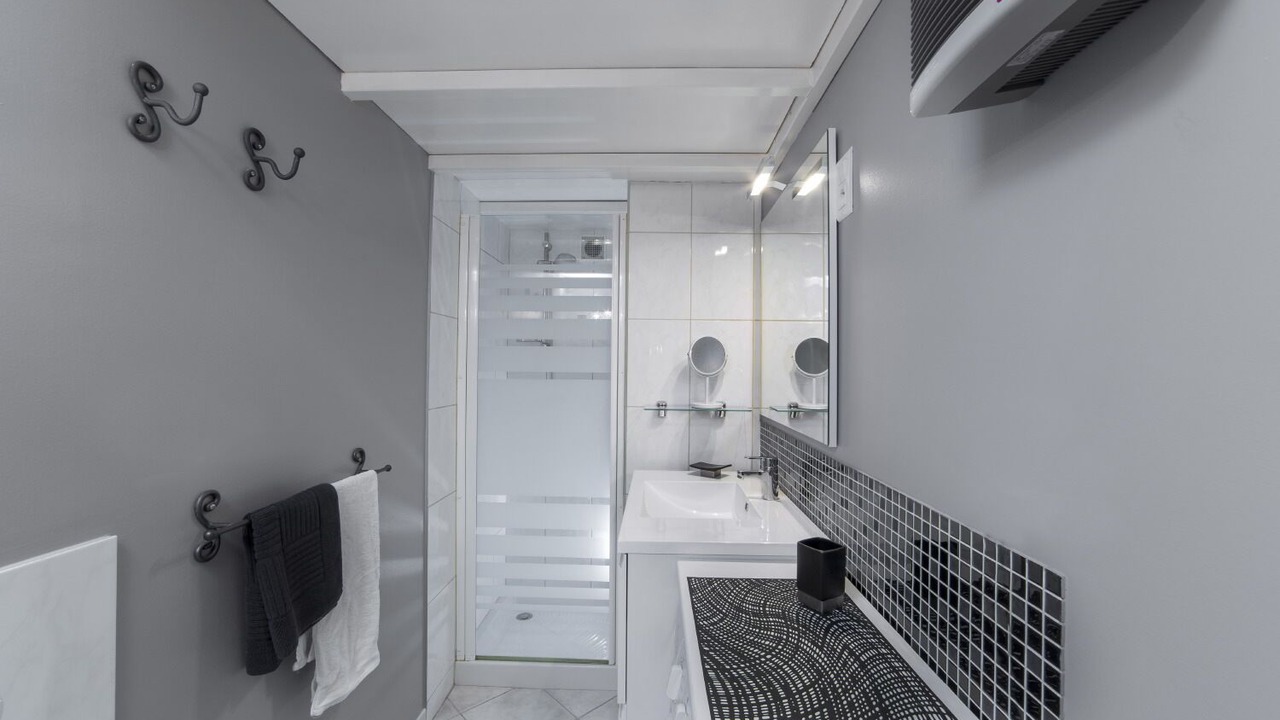 Photo of Bathroom in Grillon