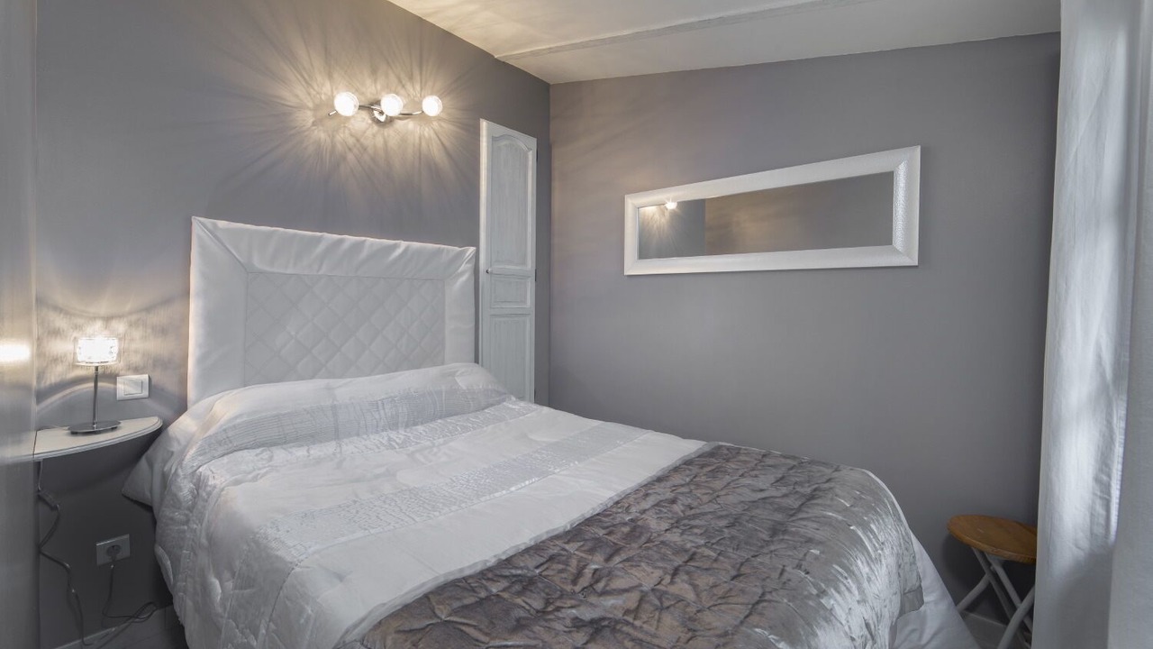 Photo of Bedroom in Grillon