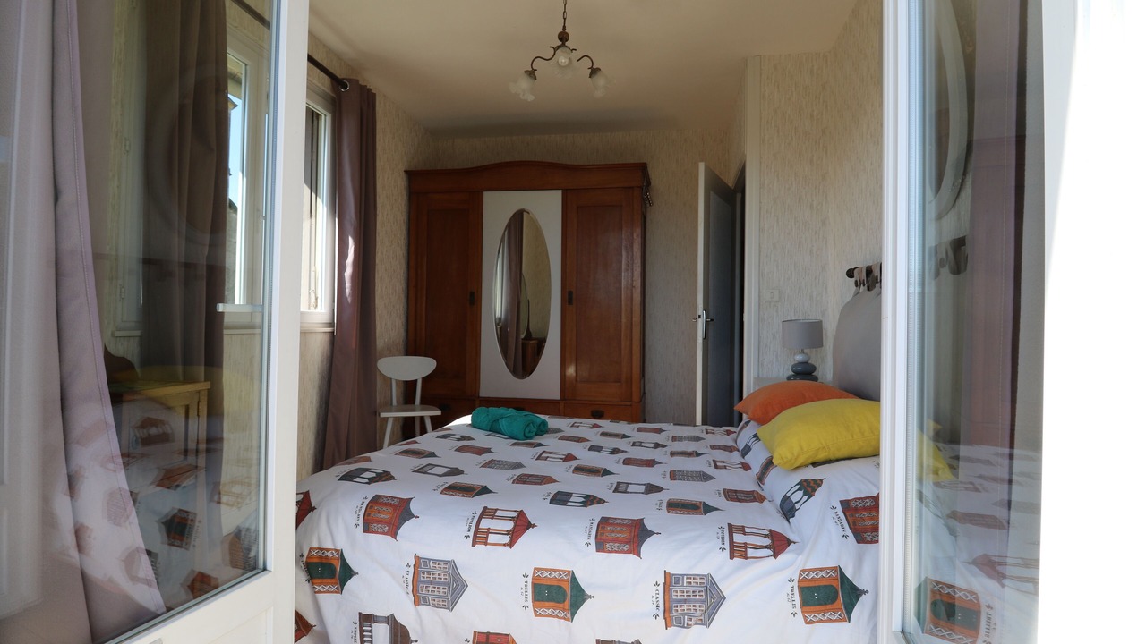 Photo of Bedroom in Castelnau-de-Mandailles