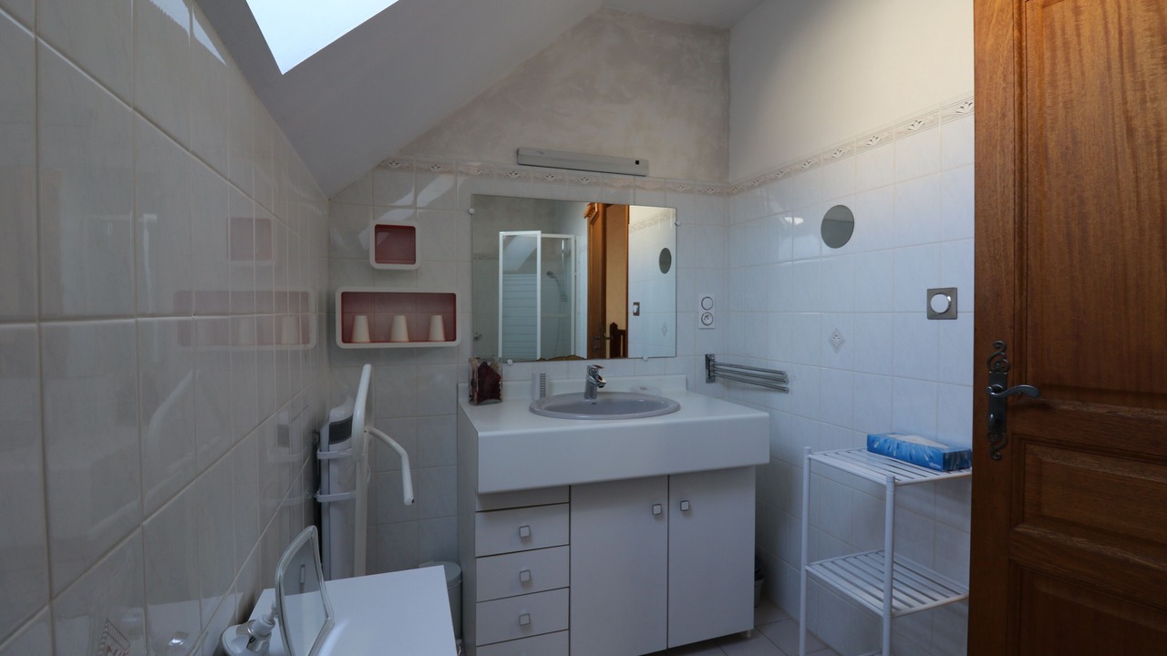 Photo of Bathroom in Castelnau-de-Mandailles
