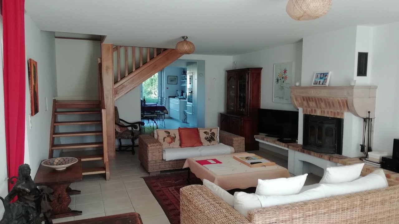 Photo of Livingroom in Uchizy