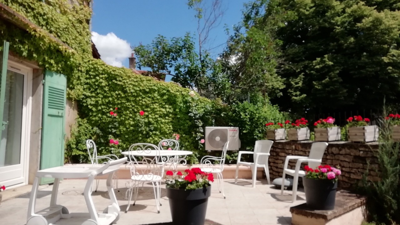 Photo of Outdoor in Uchizy