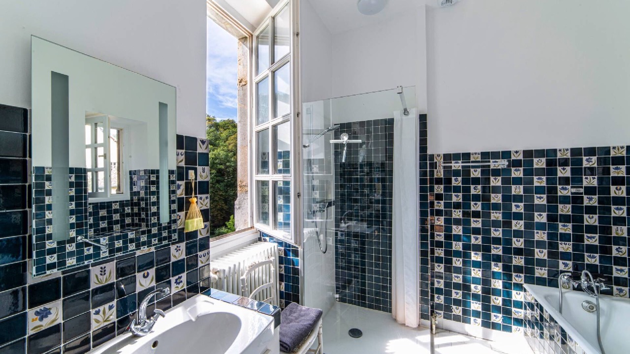 Photo of Bathroom in Scey-Maisieres