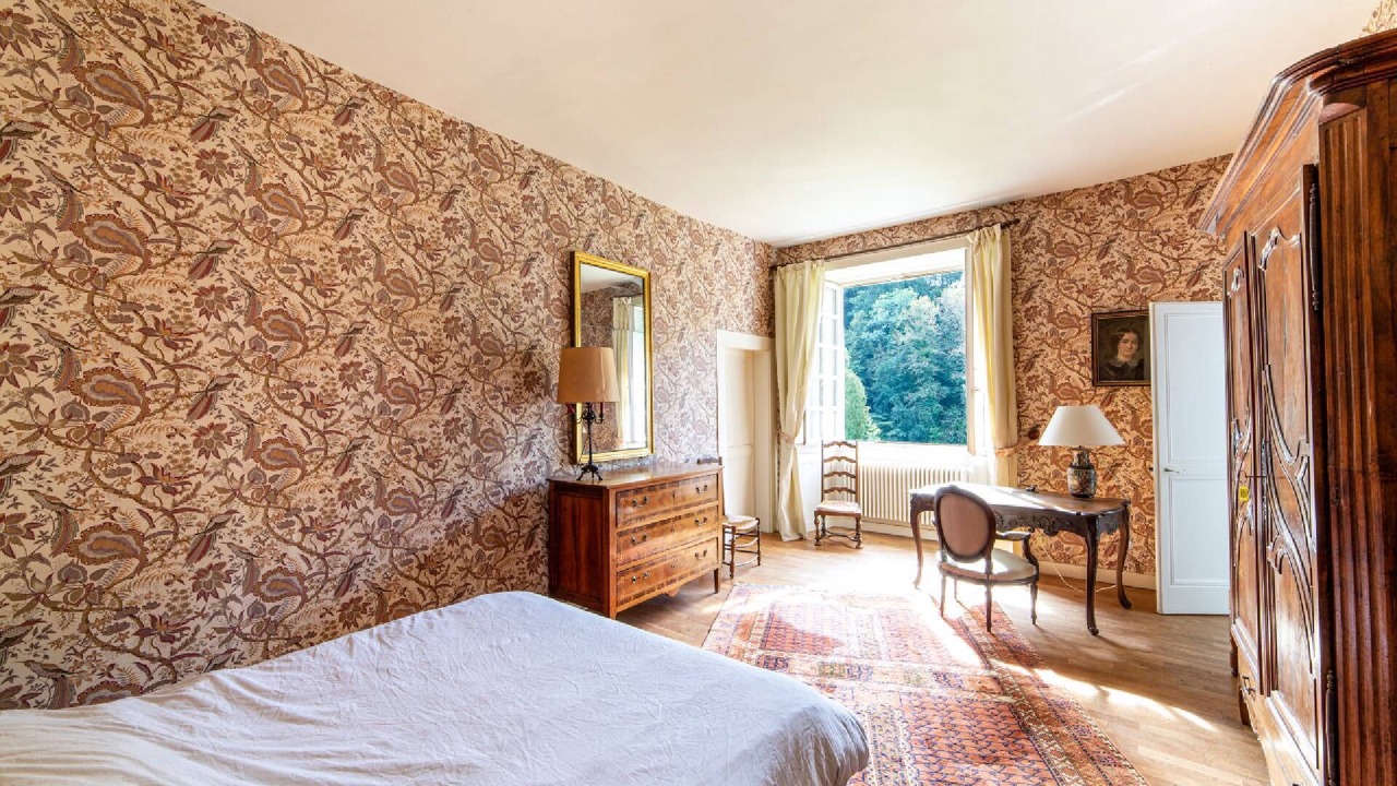 Photo of Bedroom in Scey-Maisieres