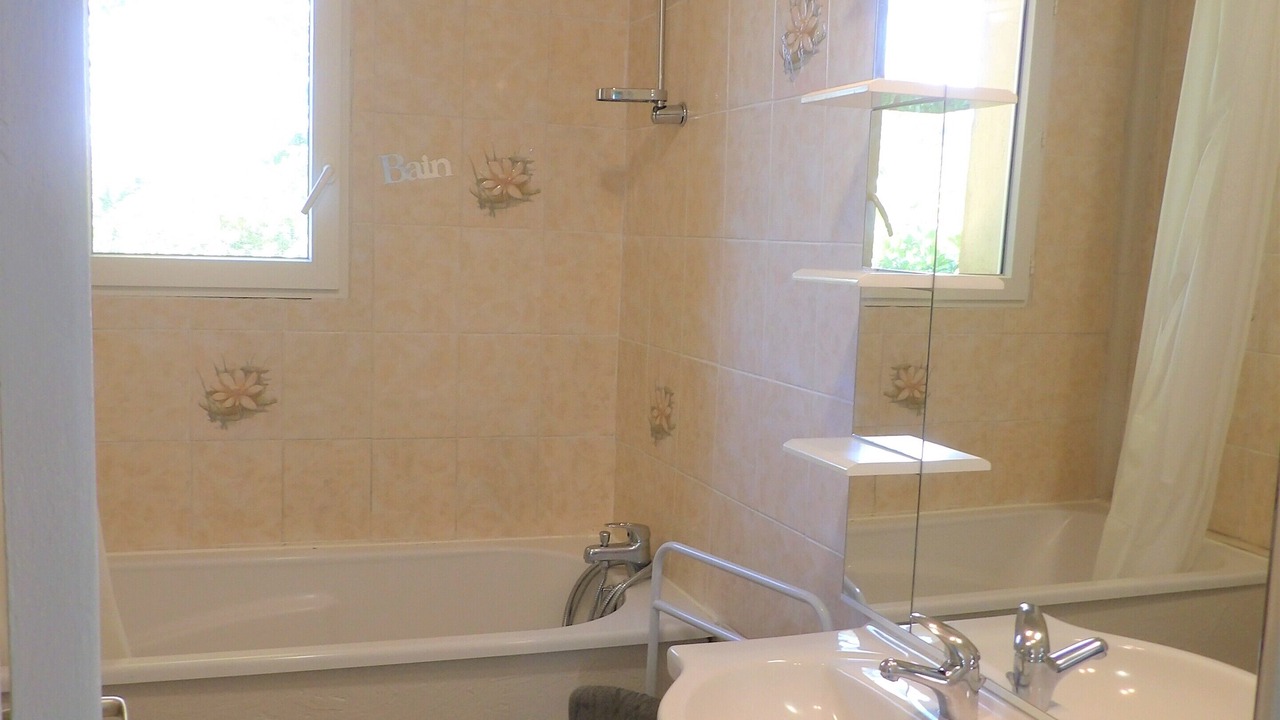 Photo of Bathroom in Sarlat-la-Caneda
