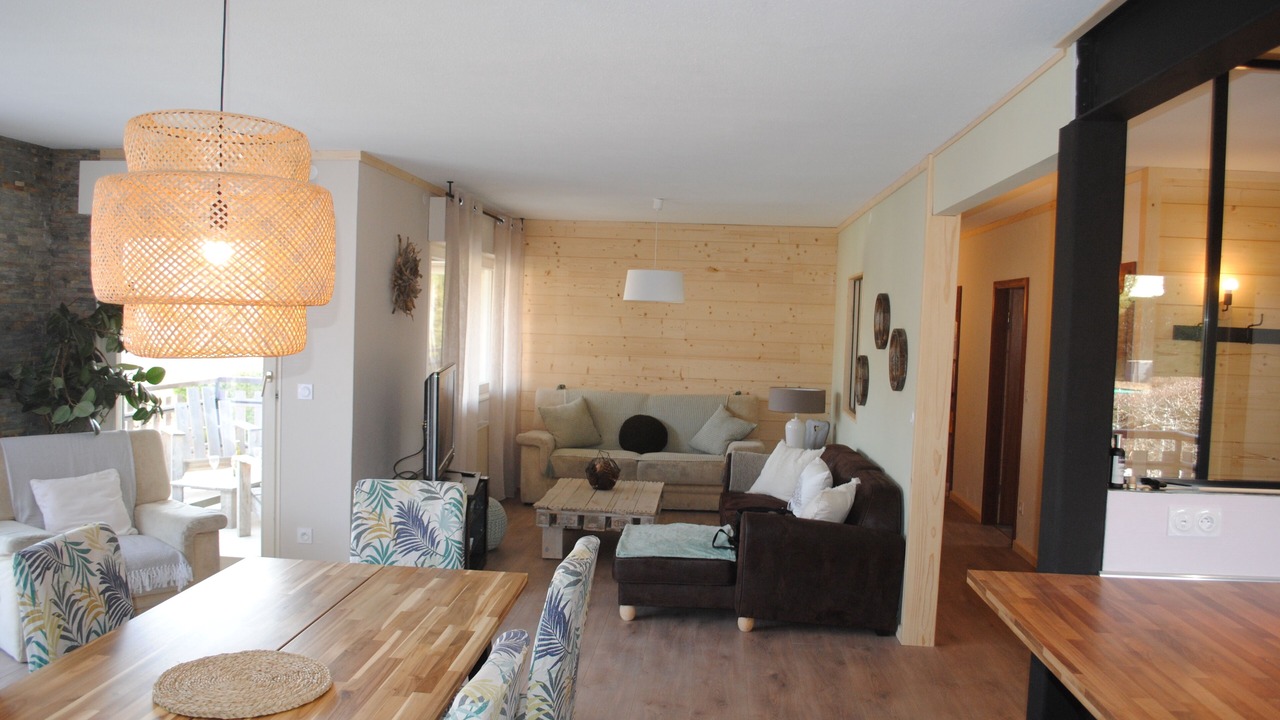 Photo of Livingroom in Les Hopitaux-Neufs
