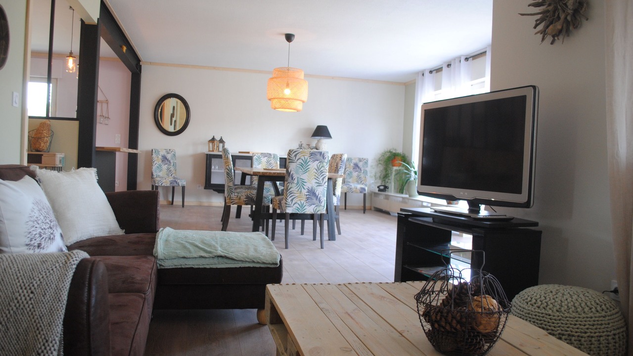 Photo of Livingroom in Les Hopitaux-Neufs