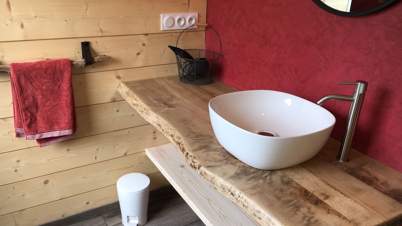 Photo of Bathroom in Les Hopitaux-Neufs