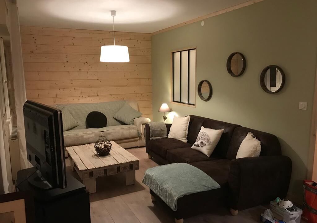Photo of Livingroom in Les Hopitaux-Neufs