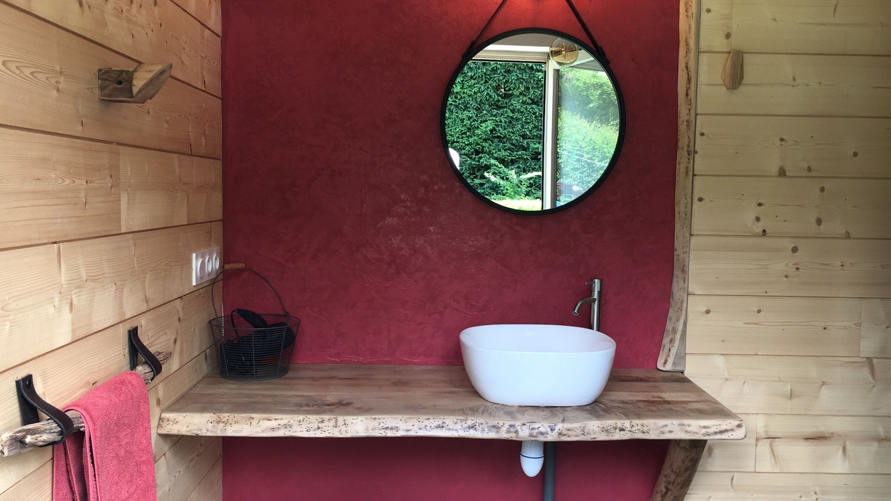 Photo of Bathroom in Les Hopitaux-Neufs