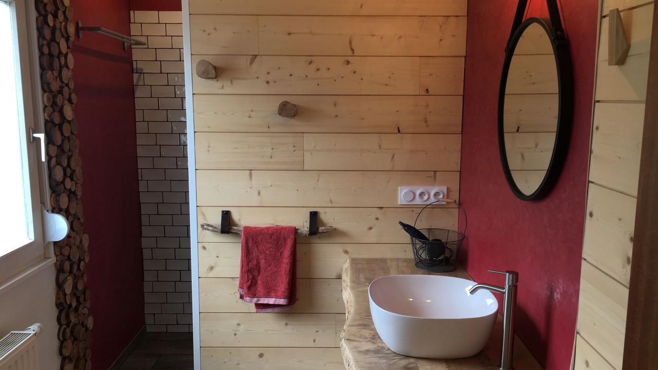 Photo of Bathroom in Les Hopitaux-Neufs