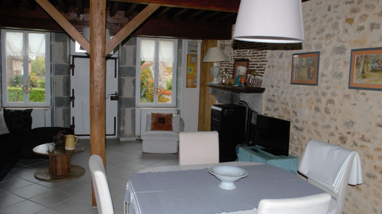 Photo of Others in Cervon