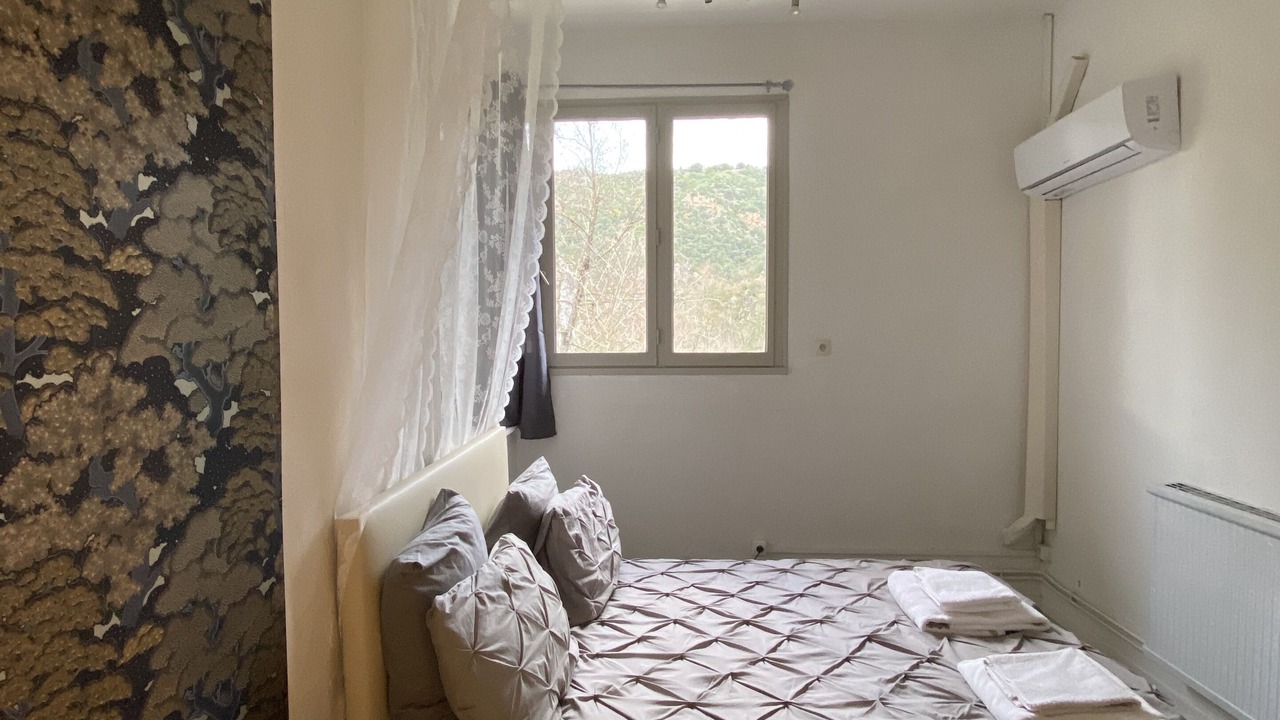 Photo of Bedroom in Saint-Barthelemy-de-Vals