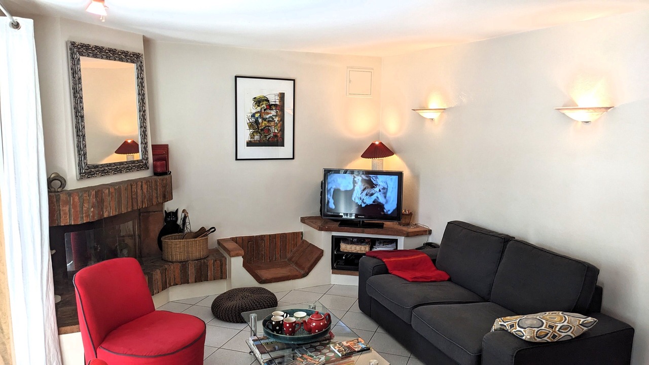 Photo of Livingroom in Trois Cocus - Borderouge - Croix-Daurade - Paleficat