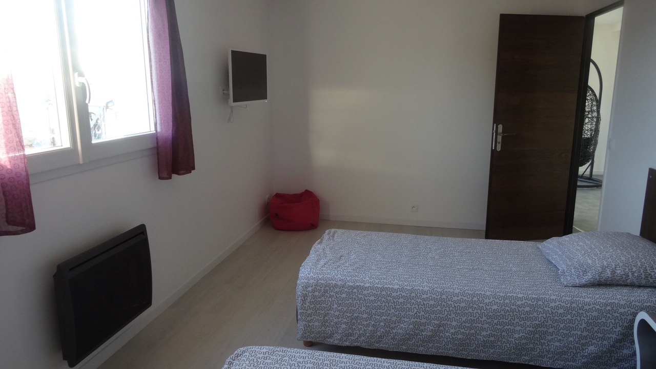 Photo of Bedroom in Villeneuve-le-Roi