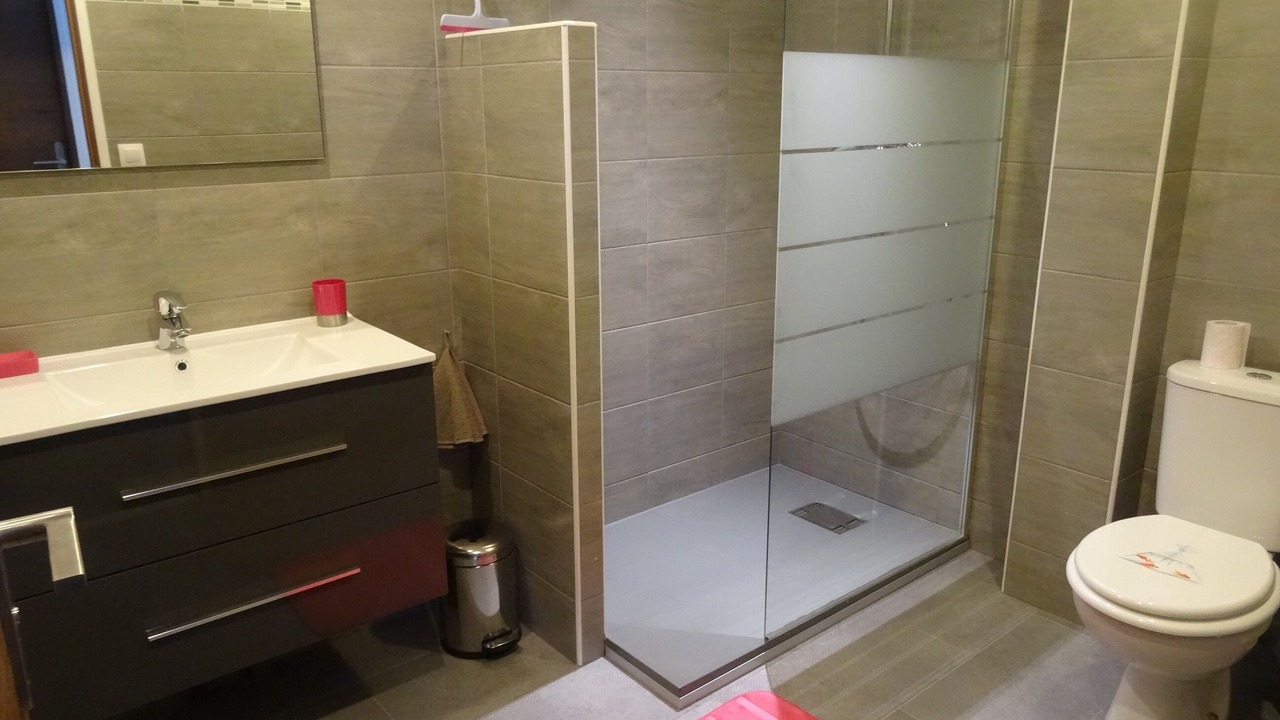 Photo of Bathroom in Villeneuve-le-Roi