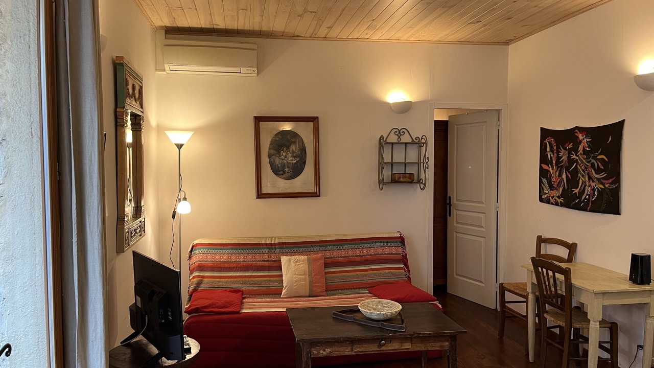 Photo of Livingroom in Mazan