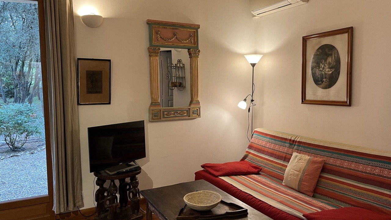 Photo of Livingroom in Mazan