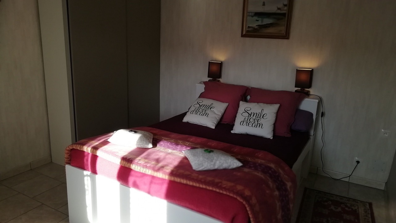 Photo of Bedroom in Saint-Bresson