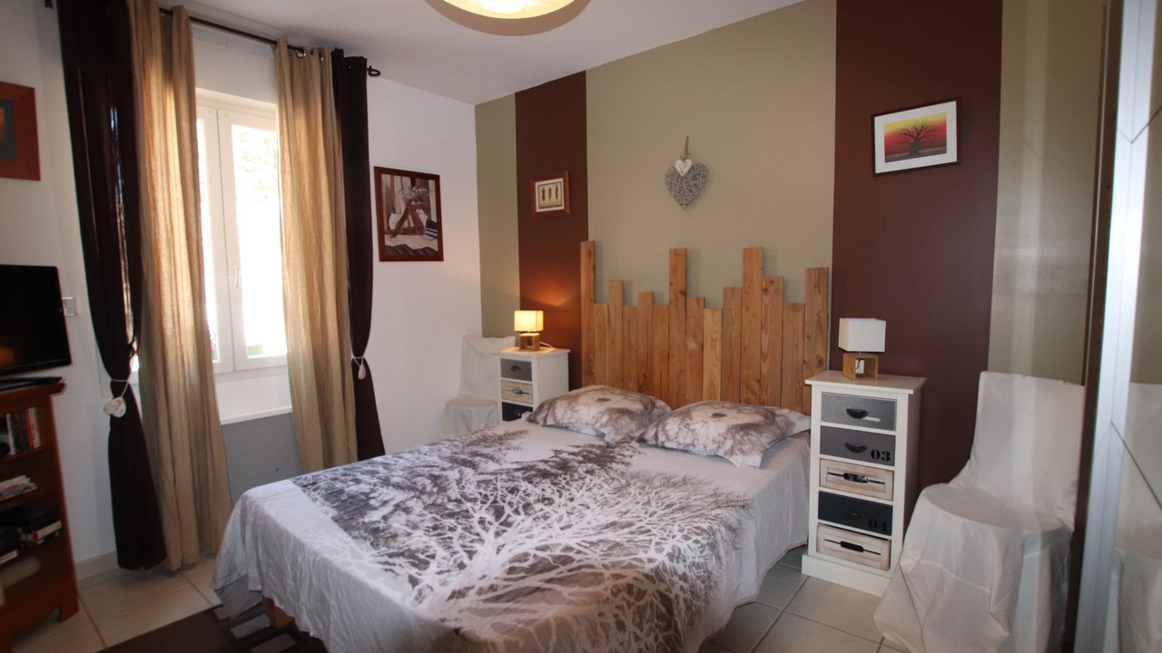 Photo of Bedroom in Beaumes-de-Venise